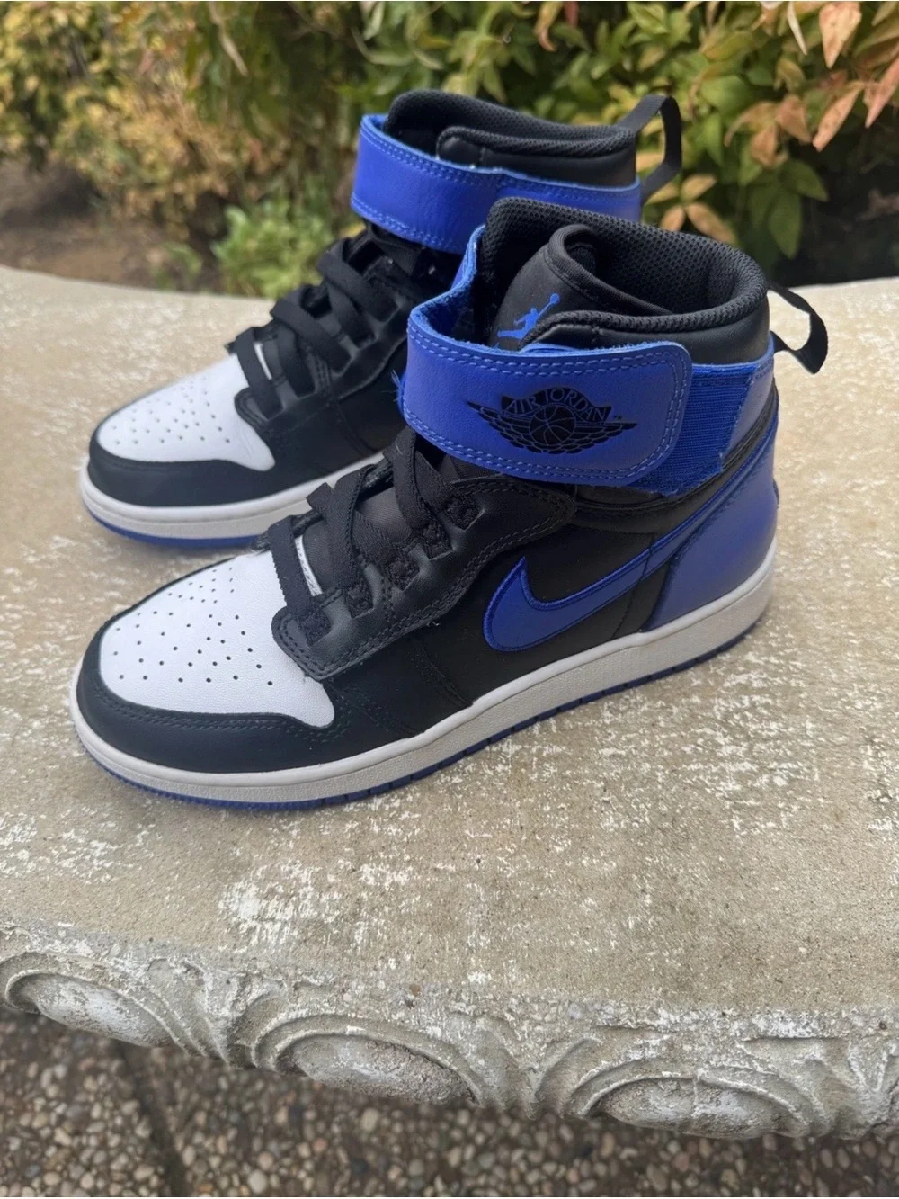 Air Jordan 1 FlyEase High Hyper Royal Blue White Black - SIZE 5Y